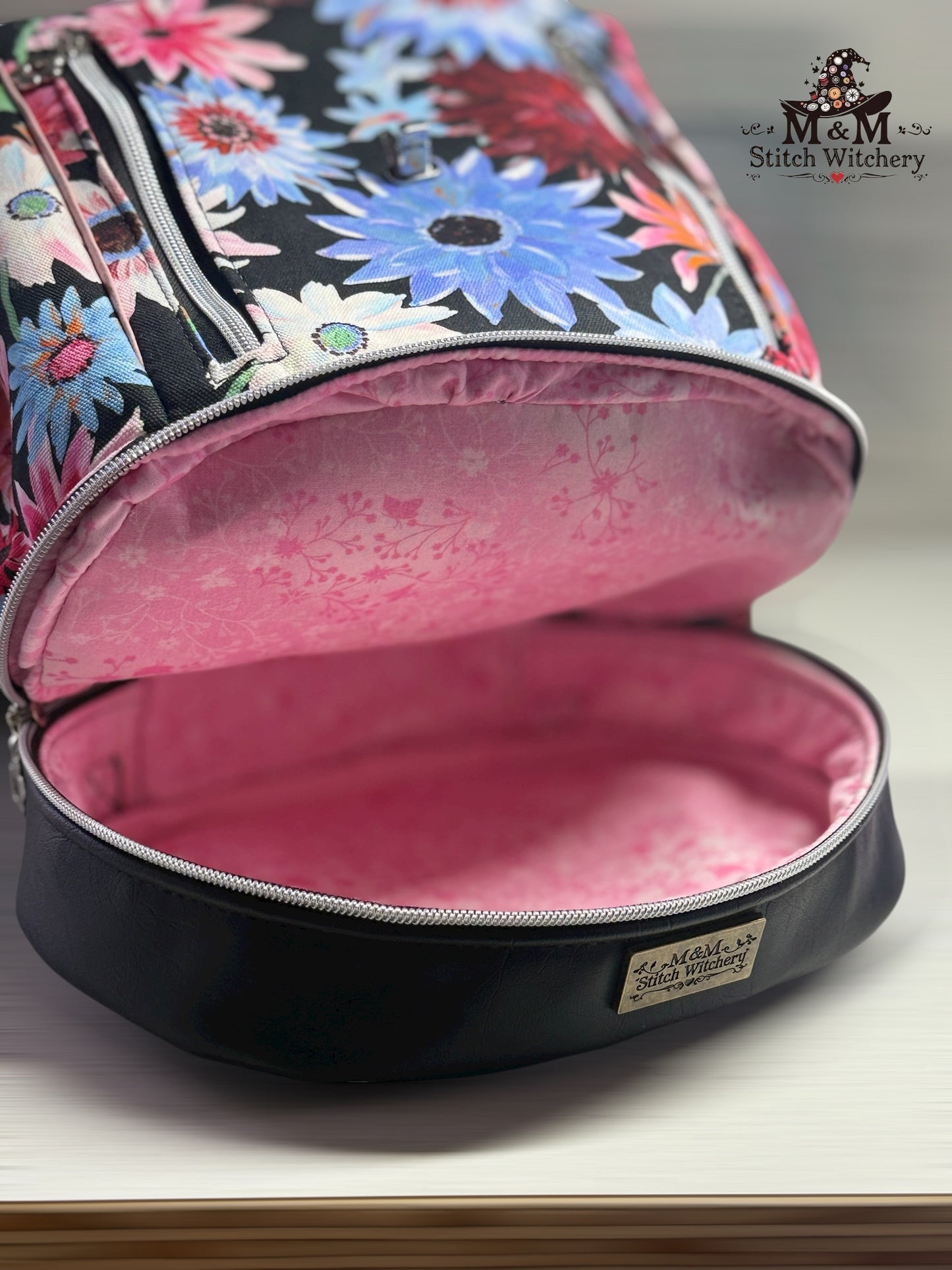 The Clover Convertible Bag (Flowers)