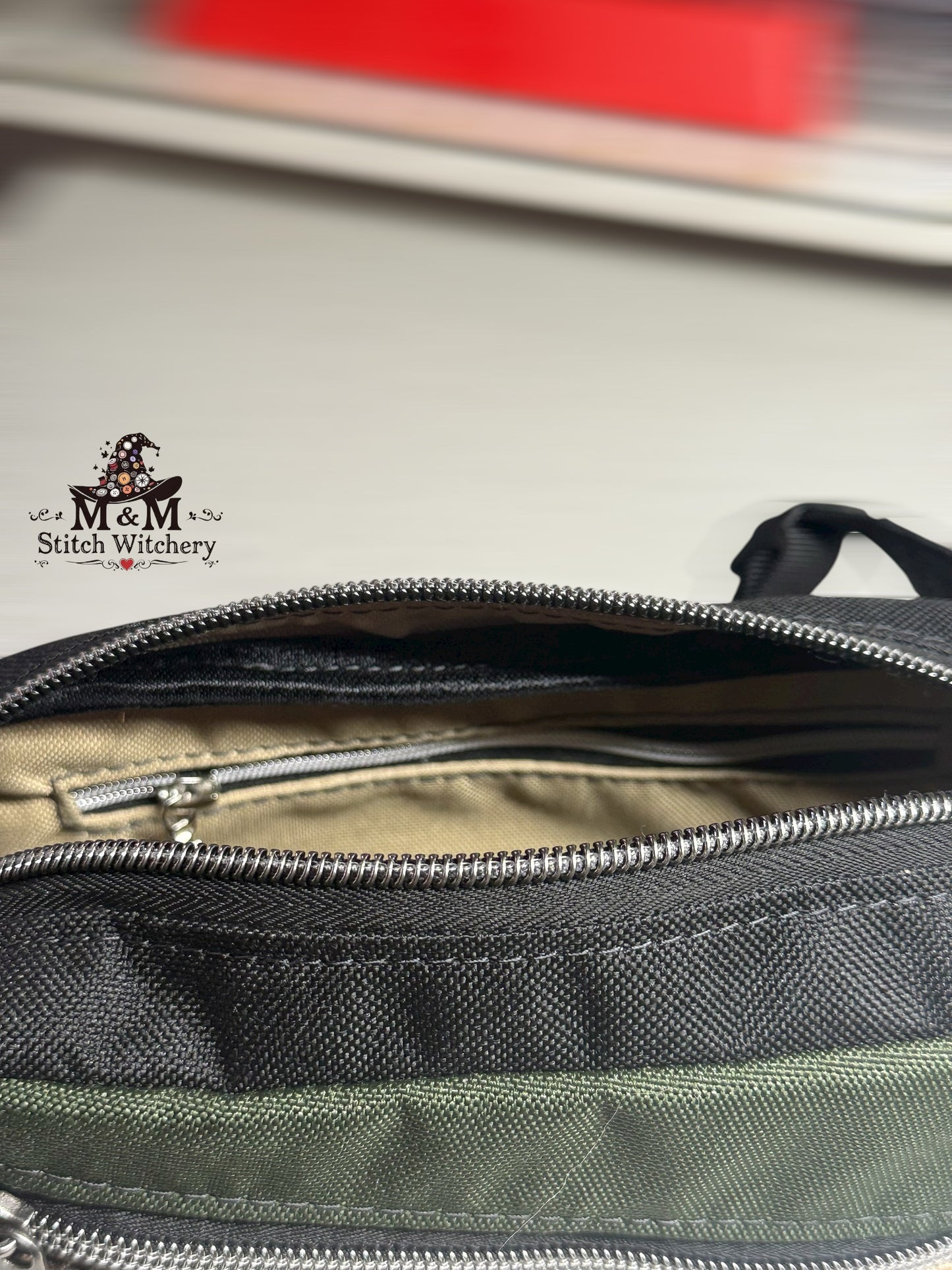 Trio Crossbody Medium (Geometric)