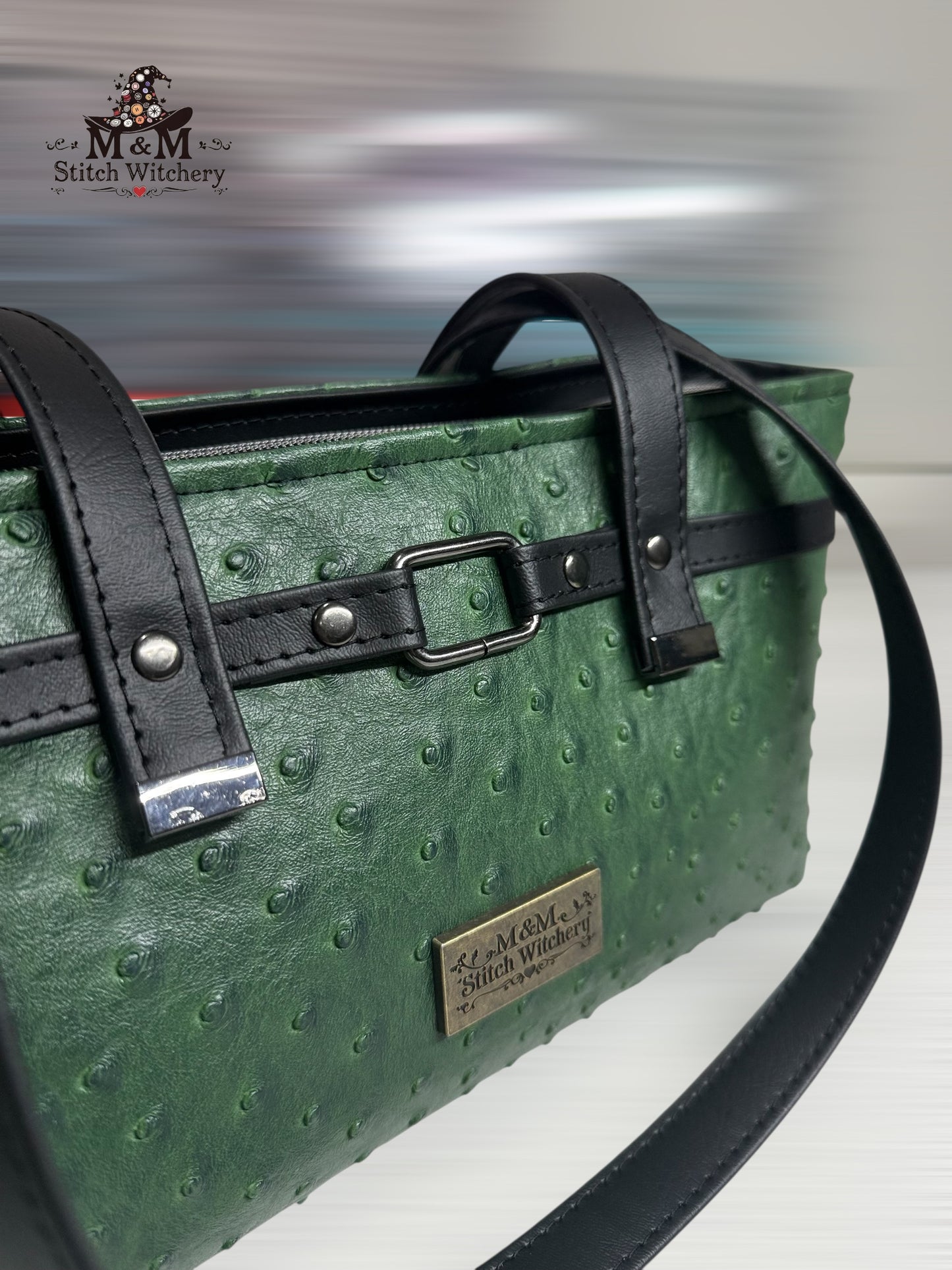 Celeste East West Bag (Green)