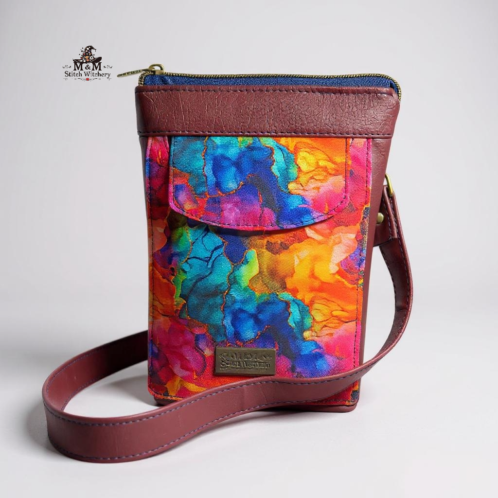 The Sander Midi Sling Bag (Blooming Ink)