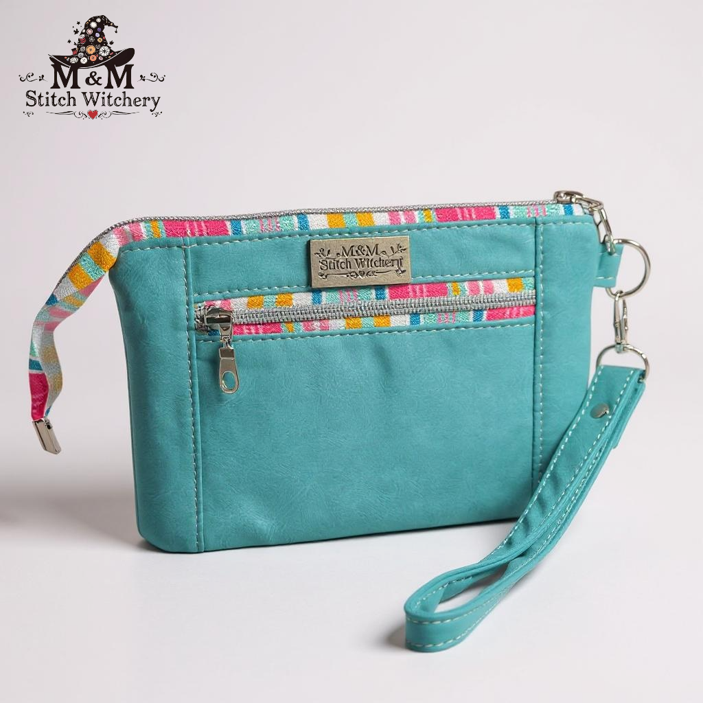 The Merriley Wristlet (Bee and Flower)