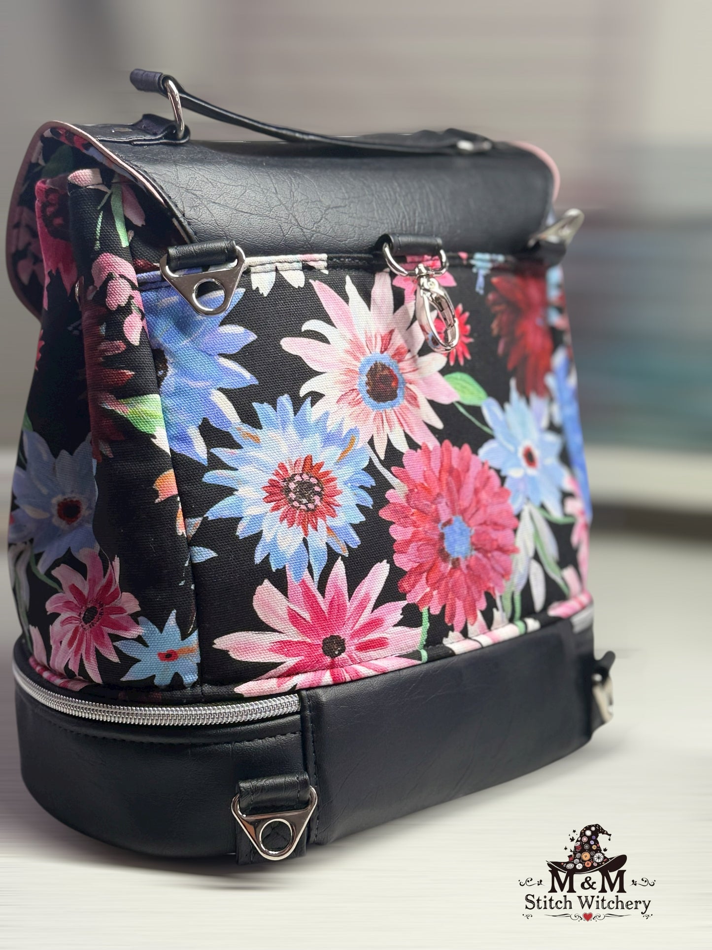 The Clover Convertible Bag (Flowers)