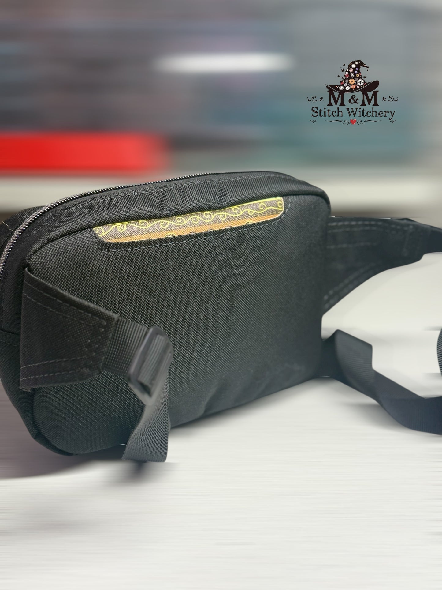 Trio Crossbody Medium (Geometric)